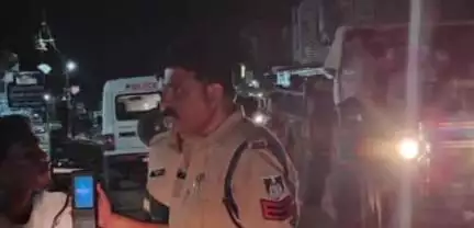 रीठी: शराब पीकर गाड़ी चलाने वालों पर रीठी पुलिस की कार्रवाई, नशे में धुत्त चालकों पर कसा शिकंजा