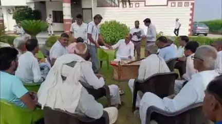 चरखी दादरी: विधायक उमेद पातुवास ने गांव पातुवास में लगाया जनता दरबार, नागरिकों की सुनी समस्याएं