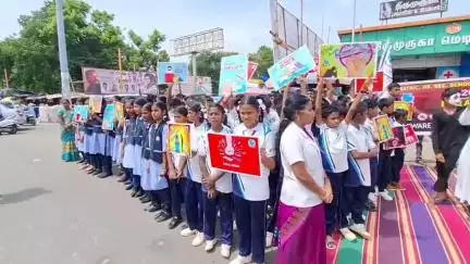 நத்தம்: நத்தத்தில் உலக போதை பொருள் ஒழிப்பு விழிப்புணர்வு பேரணி ஏராளமான பள்ளி மாணவ மாணவிகள் பங்கேற்பு