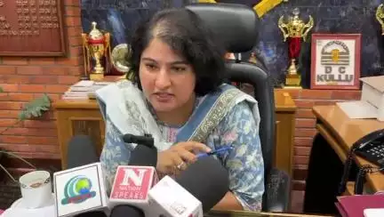कुल्लू: जिला कुल्लू में लोगों का लगभग 60 लाख रुपए का हुआ नुकसान, विभागीय नुकसान का किया जा रहा है आंकलन: डीसी तोरुल एस रवीश
