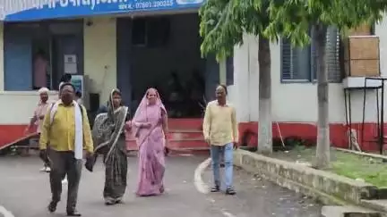 छपारा: रणधीर नगर ग्राम पंचायत में कब्जा हटाने गई टीम के साथ अभद्रता