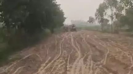हसनपुर: हसनपुर तहसील क्षेत्र में धड़ल्ले से चल रहा मिट्टी खनन का कारोबार, वीडियो हुआ वायरल