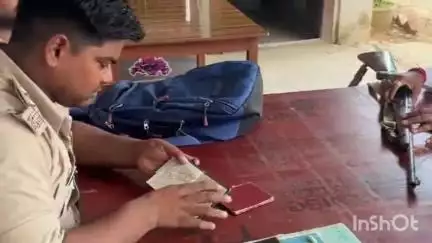 डुमरांव: नया भोजपुर थाना परिसर में 7 शस्त्रों का सत्यापन किया गया, 27 तक चलेगा अभियान, सत्यापन नहीं कराने वालों पर होगी कार्रवाई