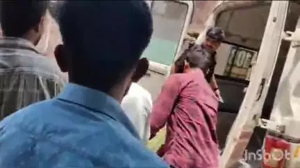 हर्रैया: कप्तानगंज के सरैया मिश्र में 2 मोटरसाइकिलों की भिड़ंत, 4 लोग हुए घायल