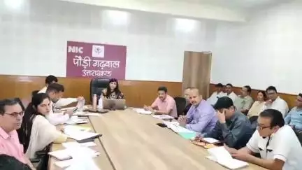 पौड़ी: सीएम धामी ने वर्चुअल माध्यम से की सीएम हेल्पलाइन की समीक्षा, सभी जिलाधिकारियों को शिकायतों के निस्तारण के दिए निर्देश