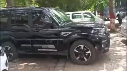 नवादा: तेजस्वी यादव से संवाद के लिए नवादा से पटना रवाना हुए कार्यकर्ता, बापू सभागार में छात्र-युवा संवाद कार्यक्रम