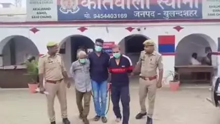 कोतवाली पुलिस ने चेकिंग के दौरान नगर के सिंभावली नहर पटरी मार्ग से तीन शातिर चोरों को किया गिरफ्तार