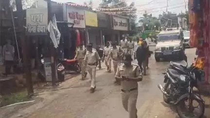 छपारा: छपारा में सराफा दुकानों और मकान में हुई चोरी के मामले की जांच करने पहुंचे एसपी