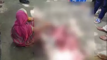 দিনহাটা ২: চৌধুরীহাটে মায়ের হাতে ৩ বছরের মেয়ে শ্বাসরোধে নিহত, পুলিশের হাতে আটক মা