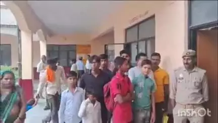 कायमगंज: डाकघर में संचालित आधार संशोधन केंद्र पर आधार कार्ड बनाने के नाम पर की जा रही अवैध वसूली,एसडीएम से की शिकायत
#jansamasya