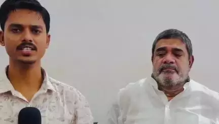 नवादा: नवादा में मुस्लिम समुदाय के बड़े नेता व जदयू के पूर्व एमएलसी ने कहा, तेजस्वी बनेंगे, सीएम नीतीश ने मुसलमान को दिया धोखा