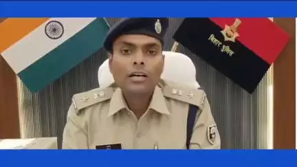 करनामेपुर थानान्तर्गत 25 हजार रुपए का इनामी अपराधी विमलेश ठाकुर को किया गया गिरफ्तार।
