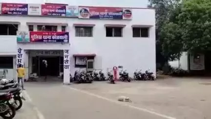 दतिया नगर: अनामय आश्रम से राजगढ़ चौराहा के बीच अज्ञात महिला ने पर्स से ₹1.5 लाख और आधार कार्ड चुराया