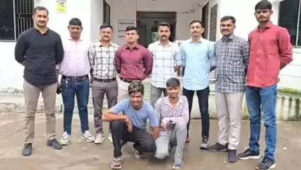 ભરૂચ: પોલીસે શહેર અને સુરત શહેરમાં થયેલ ચોરીનો ભેદ ઉકેલી શટર તોડ ટોળકીના બે રીઢા સાગરીતો સહિત લબરમૂછીયાને ઝડપ્યો