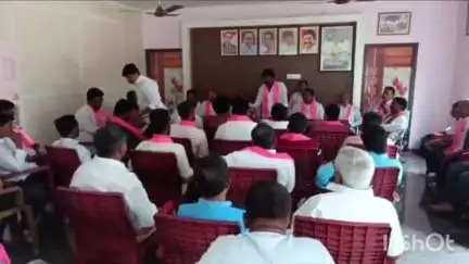 ఇల్లంతకుంట: కాంగ్రెస్ స్కీములన్నీ స్కాములే: మాజీ ఎమ్మెల్యే రసమయి బాలకిషన్