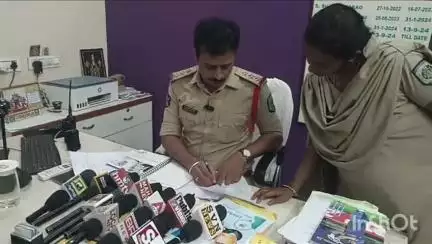 పెందుర్తి: పెందుర్తిలో 1.6 లిక్విడ్ గంజాయి పట్టుకుని నలుగురు వ్యక్తులను అరెస్ట్ చేసిన పెందుర్తి పోలీసులు