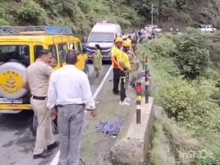 चकराता: कालसी-चकराता मार्ग पर भीषण सड़क हादसे में तीन की मौत, एक गंभीर घायल
