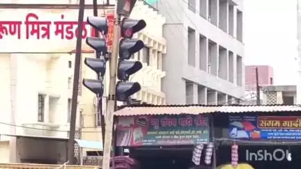 संगमनेर: संगमनेर शहरात पुन्हा सिग्नल यंत्रणा कार्यन्वित वाहतूक सुरळीत होणार रवींद्र देशमुख यांची माहिती