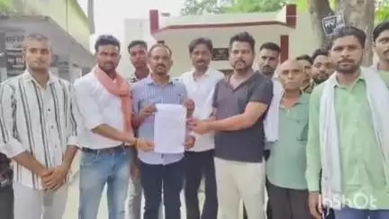 ऐहार में ग्राम पंचायत की जमीन पर इमामबाड़े के निर्माण को लेकर ग्रामीणों ने जताई नाराजगी, DM से लगाई गुहार