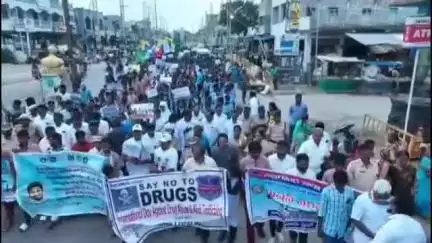 అనుముల: మాదకద్రవ్యాల నిర్మూలనలో యువత భాగస్వాములు కావాలి: హాలియా సీఐ సతీష్ రెడ్డి