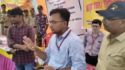सफीपुर: सफीपुर में बाढ़ से बचाव की तैयारी, प्रभावित क्षेत्र जमाल नगर में मॉक एक्सरसाइज कर ग्रामीणों को किया जागरूक