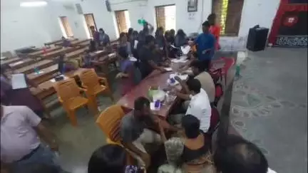 বালুরঘাট: কুরমাইলে পথের দিশা ফাউন্ডেশন ও সুজন সংস্থার যৌথ উদ্যোগে থ্যালাসেমিয়া সচেতনতা ও পরীক্ষা শিবিরের আয়োজন করা হয়