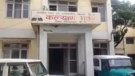बिलासपुर सदर: कल्याण भवन में बुजुर्गों के स्वास्थ्य की देखभाल को लेकर आयोजित की गई कार्यशाला