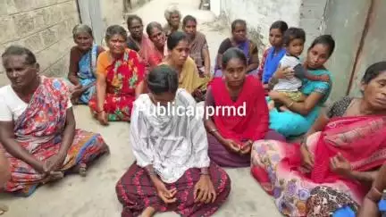 இராமேஸ்வரம்: கண்ணீருடன் காத்திருக்கும் கர்ப்பிணி மனைவி- படகு மூழ்கி இலங்கை கடற்படை மீட்டுச்சென்ற மீனவர்கள் 4 பேரை விடுதலை செய்ய தனுஷ்கோடியில் கோரிக்கை: