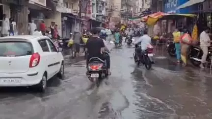 देवास नगर: देवास शहर में बारिश के बाद नगर निगम की खुली पोल, एमजी रोड पर हुआ जल जमाव