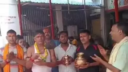 जरमुण्डी: बिहार के खेल मंत्री सुरेंद्र मेहता ने बासुकीनाथ दरबार में विधि-विधान से की पूजा-अर्चना