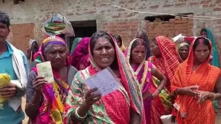 सगमा: घघरी गांव में राशन वितरण में अनियमितता की शिकायत, डीलर के खिलाफ कार्रवाई की मांग