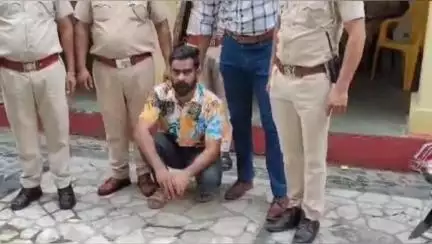 गिर्वा: रेलवे स्टेशन परिसर में युवक पर जानलेवा हमला कर लूट करने वाला एक आरोपी गिरफ्तार, फरार आरोपी की तलाश जारी