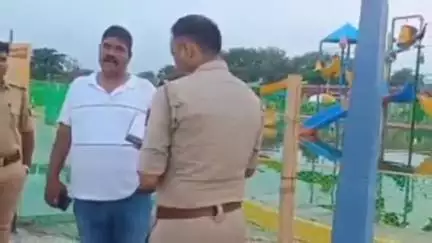 कानपुर: चकरी में वाटर पार्क में नहाते वक्त युवक की डूबने की घटना के बाद पुलिस प्रशासन ने सरसौल स्थित वाटर पार्क का किया निरीक्षण