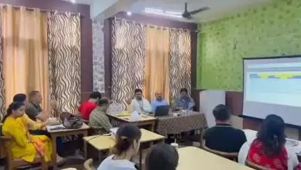नाहन: स्वास्थ्य विभाग ने टीबी मुक्त भारत अभियान के तहत बैठक आयोजित की