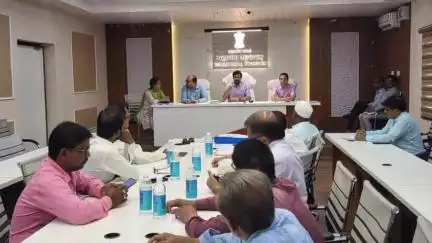 किशनगंज: किशनगंज में विशेष गहन पुनरीक्षण अभियान को लेकर राजनीतिक दलों के साथ अहम बैठक, पारदर्शिता पर ज़ोर