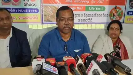 ମାଲକାନଗିରି: ଅନ୍ତର୍ଜାତୀୟ ନିଷିଦ୍ଧ ନିଶ୍ଚେତକ ନିଶା ଦ୍ରବ୍ୟର ଅପବ୍ୟବହାର ଓ ଚୋରା ଚାଲାଣ ବିରୁଦ୍ଧ ଦିବସରେ ଅବକାରୀ କାର୍ଯ୍ୟଳୟରେ ମତ ରଖିଲେ ଏଡିଏମ