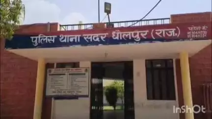 धौलपुर: सदर थाना क्षेत्र के घेड गांव के पास गुरुवार को एक किशोरी का शव पेड़ से लटका मिला
