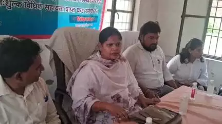 बिल्सी: बिल्सी सामुदायिक स्वास्थ्य केंद्र पर विधिक साक्षरता जागरूकता शिविर का आयोजन, लोगों को दी गई जानकारी