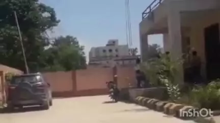 देेेवरिया: कुसम्ही रेलवे स्टेशन के पास रेलवे ट्रैक पर मिला अज्ञात युवक का शव, पुलिस जांच में जुटी