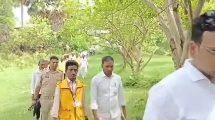 चकिया: लतीफशाह में मॉक ड्रिल का आयोजन, आपात परिस्थितियों में फंसे लोगों के बचाव व राहत कार्य के लिए हुआ अभ्यास
