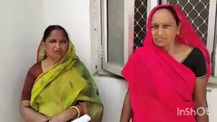 औरैया: दिबियापुर क्षेत्र के असेनी स्थित प्लांट पर महिला ने कुछ लोगों द्वारा कब्जा करने का लगाया आरोप, पुलिस से लगाई गुहार
