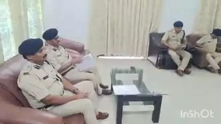 शिवहर: बिहार पुलिस अकादमी राजगीर के डीआईजी पहुँचे शिवहर, पुलिस अधिकारियों के साथ की बैठक