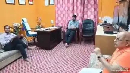 देवघर: श्रावणी मेला की तैयारी को लेकर बाबा मंदिर के प्रशासनिक भवन में बैठक, एसडीओ रवि कुमार ने दिए निर्देश