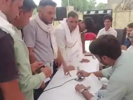 निवाई: उपखंड क्षेत्र के गांव बहड में गुरुवार को पंडित दीनदयाल उपाध्याय अंत्योदय संबल पखवाड़ा कैंप का आयोजन हुआ