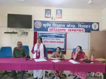 शिवहर: कृषि विज्ञान केंद्र शिवहर में कृषकों को कृषि यंत्रों का वितरण किया गया