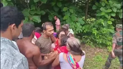 কুমারঘাট: ফটিকরায় শায়দারপার এলাকার বিজ্ঞান বিভাগের শিক্ষক ফাঁসি দিয়ে আত্মহত্যা করে