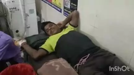 बहराइच: लखैय्या गांव में मांगलिक कार्यक्रम के दौरान हाथ में दगा गोला, गंभीर घायल, इलाज जारी