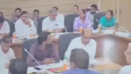 करनाल: सेक्टर 12 नगर निगम कार्यालय में नगर निगम की मासिक बैठक आयोजित, विधायक और महापौर रहे उपस्थित