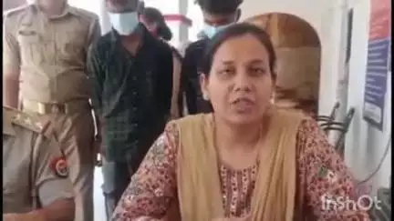 रामनगर पुलिस ने चोरी के बाइक और स्कूटी समेत 2 अभियुक्तों को गिरफ्तार किया, 1 अभियुक्तता भी पकड़ी गई, मोबाइल और पैसा बरामद