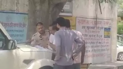 बहादुरगढ़: छारा बाईपास पर गाड़ी में धुआं उठने से बहादुरगढ़ पीडब्ल्यूडी के एसडीओ की बिगड़ी हालत, अस्पताल में हुई मौत